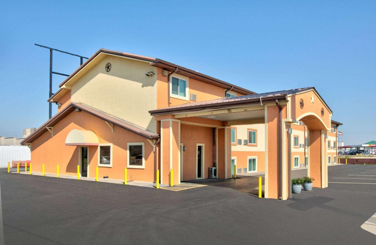 Super 8 By Wyndham Amarillo Hotel Exterior photo